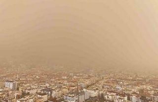 Antalya semaları kahverengiye büründü Sahra Çölü...