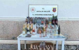 Antalya’da bin 150 litre kaçak alkol ele geçirildi