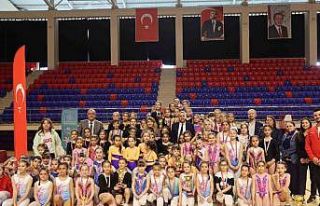 Artistik cimnastik müsabakaları tamamlandı