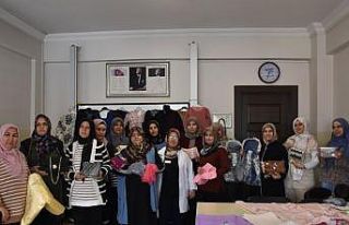 Atık kumaşlar kadınların ellerinde yeniden şekilleniyor