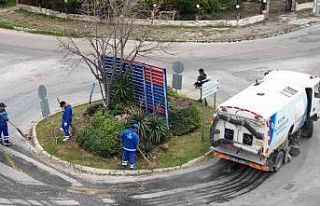 Aydın Büyükşehir Belediyesi Kuşadası’nda çalışmalarını...