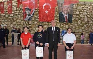 Babadağlı çocukların 23 Nisan coşkusu göz doldurdu