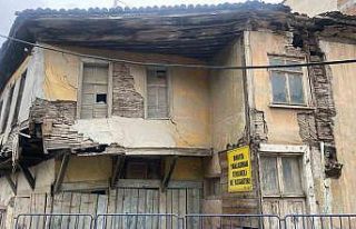 Bafra’da çökme riski taşıyan yapılar için...