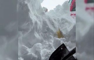 Bahar ayında kış manzarası: Karadağ’da nefes...