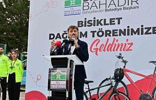 Bahçelievler’de 100 vatandaşa bisiklet dağıtım...
