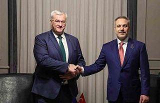 Bakan Fidan, Ukraynalı mevkidaşı ile bir araya...