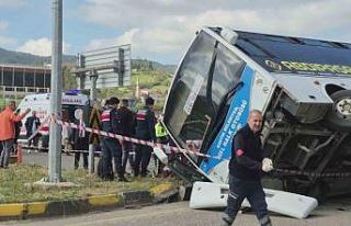 Bartın’da korkutan kaza: Öğrencileri taşıyan...