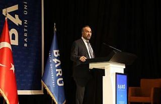 BARÜ’de düzenlenen etkinlikte aile ve gençlik...