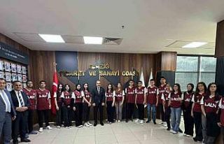 Başkan Alan sözünü tuttu: Öğrencilere formalarını...