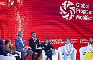 Başkan Aras Barselona’da yerel yönetimlerin önemini...