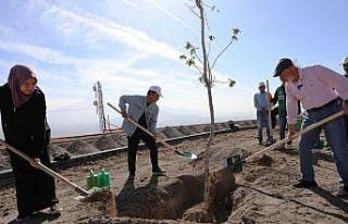 Başkan Çolakbayrakdar: "Çevreye yatırım,...