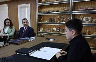 Başkan Dere, koltuğunu Taha’ya devretti