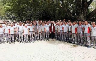 Başkan Köksal Aras’tan 1 Mayıs Emek ve Dayanışma...