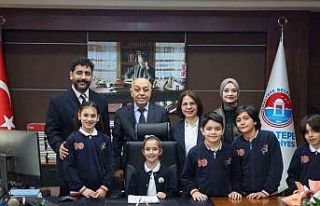 Başkan Köymen koltuğunu devretti; yeni başkandan...