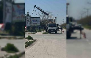 Başkan Tunç’tan Büyükşehir’e ’billboard’...