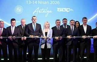 Batı Akdeniz Kariyer ve İstihdam Fuarı kapılarını...