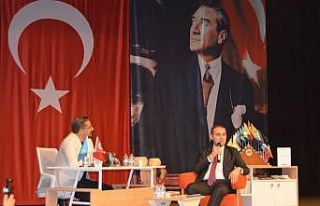 Bayındır’da öğrencilere yönelik kariyer günleri...