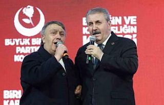 BBP Genel Başkanı Destici, Kocaeli’deki kongrede...