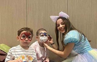 Bebeklikte kansere yakalanan minik kahramanların...