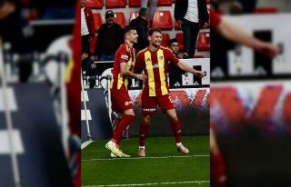 Benes 5. golünü attı