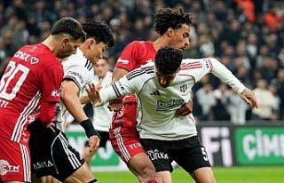 Beşiktaş’ta Emirhan Topçu cezalı duruma düştü