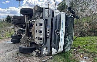 Beton mikseri devrildi: 1 yaralı