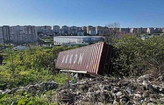 Beylikdüzü’nde tır kazasında faciadan dönüldü