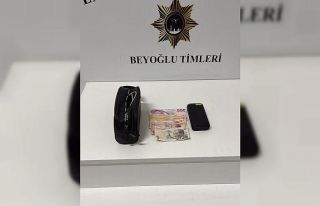 Beyoğlu’nda "yardım" yalanıyla yankesicilik...