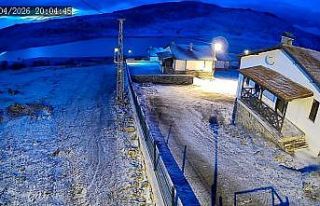 Beypazarı’nın yüksek kesimlerine kar yağışı...