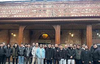 Bilecik’te KYK öğrencileri sabah namazında buluştu