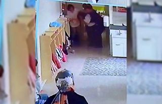 Boğazına yemek kaçan öğretmenin yardımına meslektaşı...