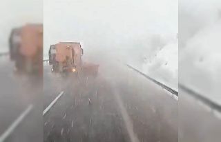 Bolu geçişinde yoğun kar yağışı etkili oldu