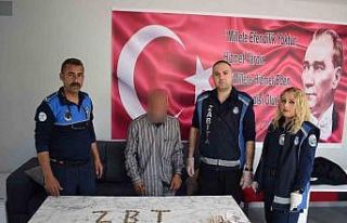 Boş cebi olmayan dilencinin üzerinden 2 bin TL para...