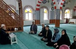 Buharkent’te hacı adayları seminer verildi