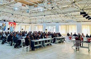 Buldanlı üzüm üreticileri bilgilendirildi