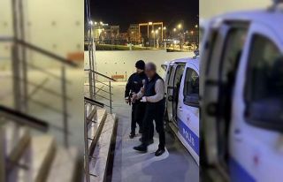 Bulduğu hediye kartlarını harcadığı, yakalanınca...