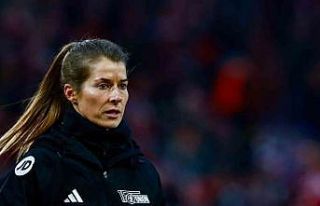 Bundesliga’nın ilk kadın teknik direktörü Marie-Louise...