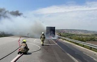 Bursa gişelerde yanan tır küle döndü