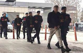 Bursa’da 7 bağ evini soyan şüpheliler JASAT’tan...