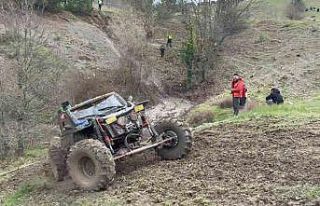 Bursa’da Off-Road yarışında takla attı...Nefes...