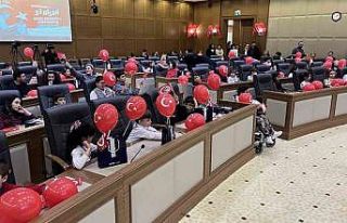 Bursalı çocuklar başkanlık ve meclis üyeliği...