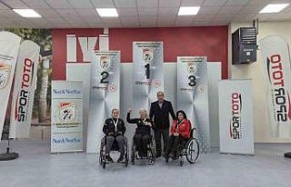 Bursa’nın gururu Aysel Özgan’dan altın madalya