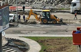 Büyükşehir’de pazar günü de durmak yok: Kartal...