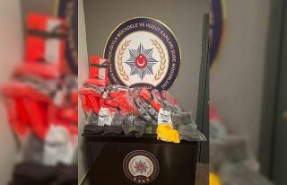 Çanakkale’de 30 kaçak göçmen yakalandı, 1 organizatör...