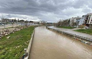 Çanakkale’de taşan Kocabaş Çayı normale döndü