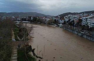 Çanakkale’de yağmur nedeniyle taşan Kocabaş...