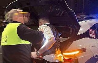 Ceza yiyen alkollü sürücü ekiplere önce ‘teşekkür’...