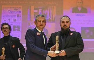 CHP Genel Başkanı Özel: "Gazetecilerin emeklerinin...