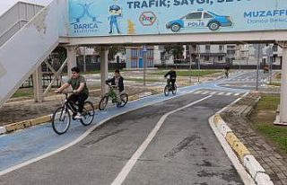 Darıca’da öğrenciler trafik kurallarını uygulamalı...