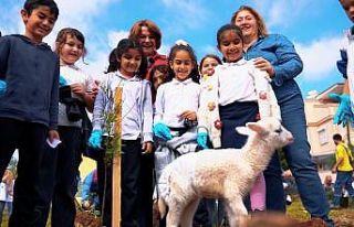 Didim’de fidanlar toprakla buluştu